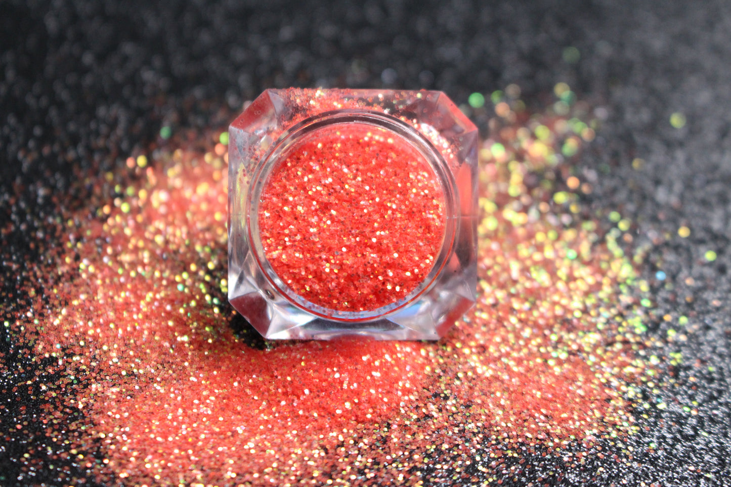 Coralina โ Premium Iridescent Coral Glitter
Part of our Simple Glitter Collection, this bright iridescent coral glitter adds a pop of tropical flair to your look. Coralina is a limited edition shade that can be used for all your creative looks, nail art, hair, and glitter slime.