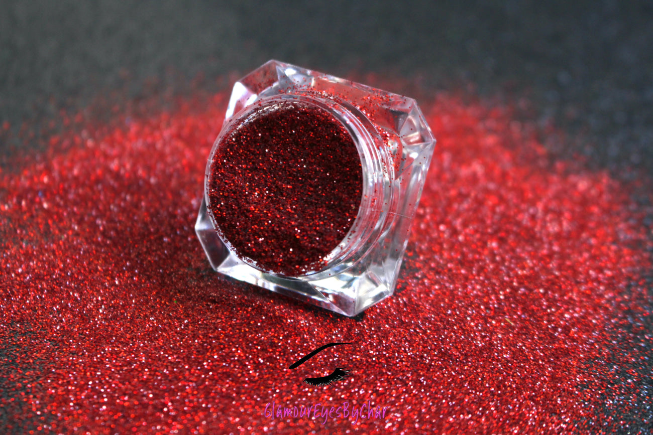 Cherry Bliss – Premium Holographic Dark Red Glitter
Part of our Simple Glitter Collection, this beauty features holographic dark red glitter that shimmers with a soft, sultry sparkle. Cherry Bliss is perfect for all your creative looks, nail art, hair, and glitter slime.