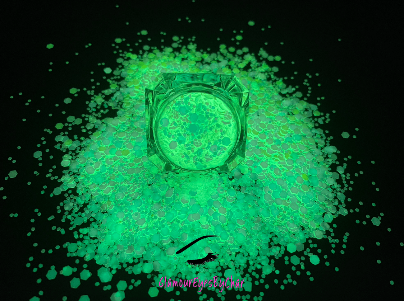 This premium glitter is part of the Glow In The Dark Glitter Collection. It consists of iridescent blue-green glitter with a vibrant green glow. Glow Getter is perfect for nail art and glitter slime. We advise against applying it to the skin. Available in 5g jars only.  Heat resistant  Note: For long-lasting luminescence, simply expose the glitter to light for a few minutes, and watch it glow for hours, adding the perfect touch to your nails.