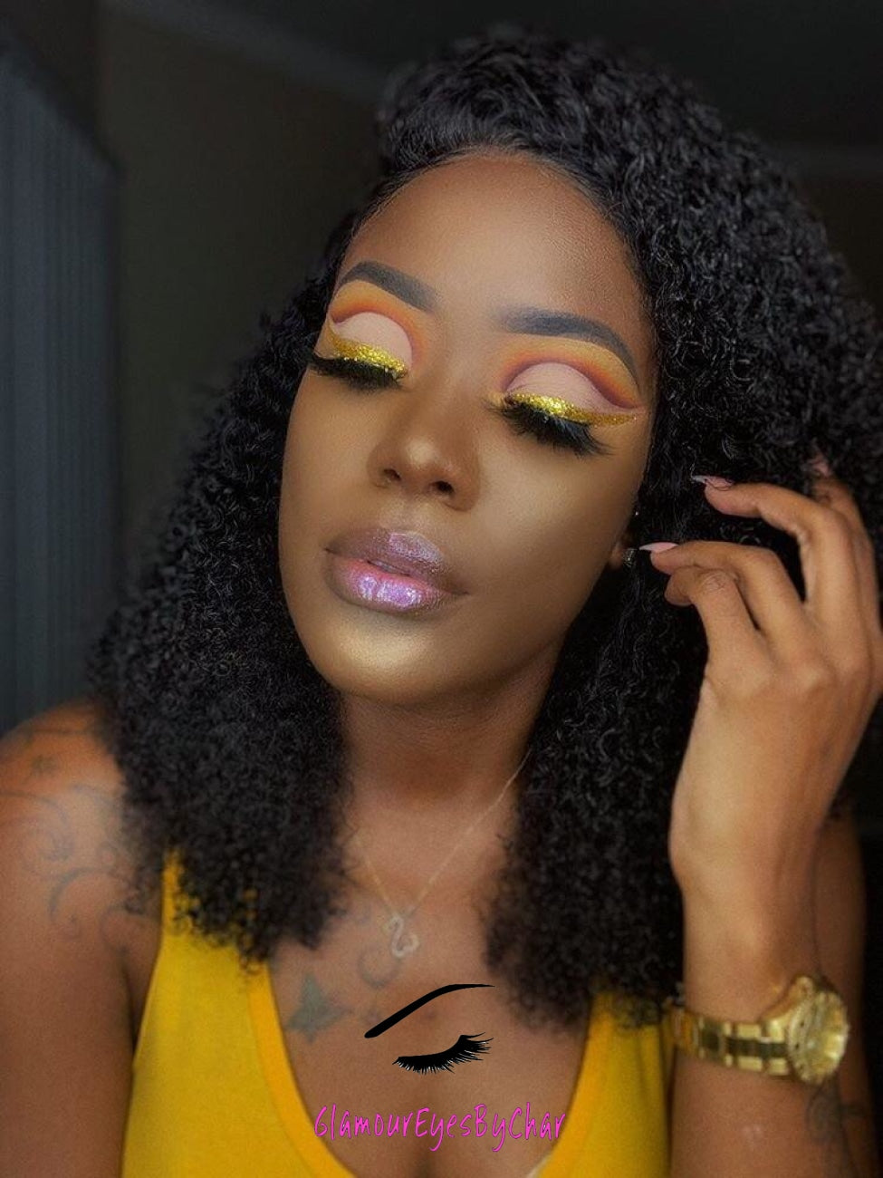 This glitter is called Gold Dust and is part of the simple glitter collection. It consists of true gold metallic glitter. Gold Dust can be used for your face, body, hair and nails. Comes in 5g and 10g jars.