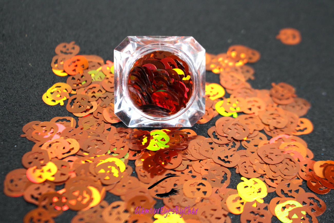 Holographic Brown Pumpkins – Premium 10mm Glitter Shapes
Part of our Halloween Collection, these 10mm brown pumpkins gleam with an eerie holographic shimmer. Perfect for adding a spooky touch to your nail art and glitter slime this season!
Available in 5g jars only.