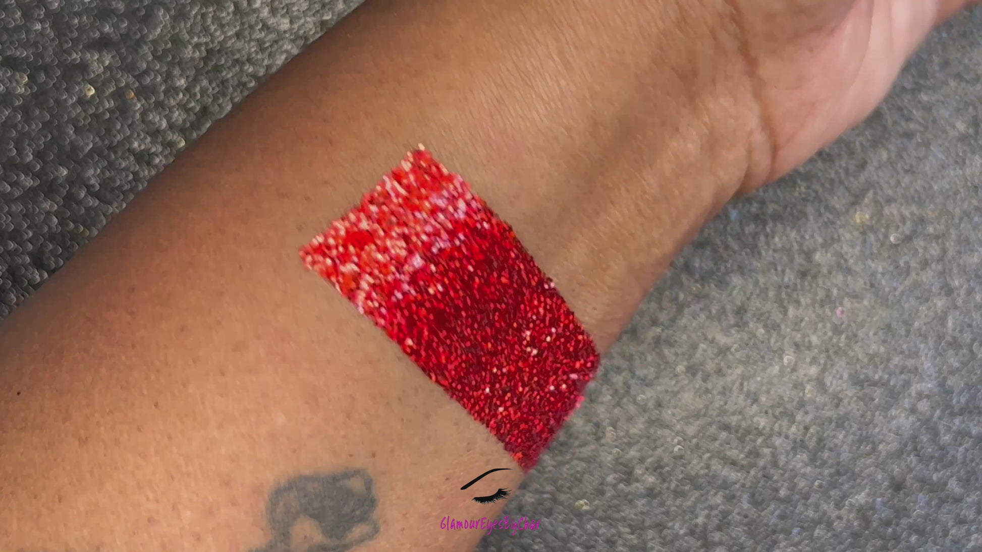 Candy Apple – Premium Candy Apple Red Glitter
Part of our Simple Glitter Collection, this bold candy apple red glitter delivers a vibrant, eye-catching sparkle. Candy Apple can be used for all your creative looks, nail art, hair, and glitter slime.
Available in 5g jars only.