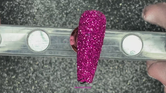 Mad Magenta β Premium Metallic Magenta Glitter
Part of our Simple Glitter Collection, this vivid magenta glitter brings bold metallic shine with show-stopping sparkle. Mad Magenta can be used for all your creative looks, nail art, hair, and glitter slime.
Available in 5g and 10g jars.
Note: 10g jars are round and not diamond shaped.