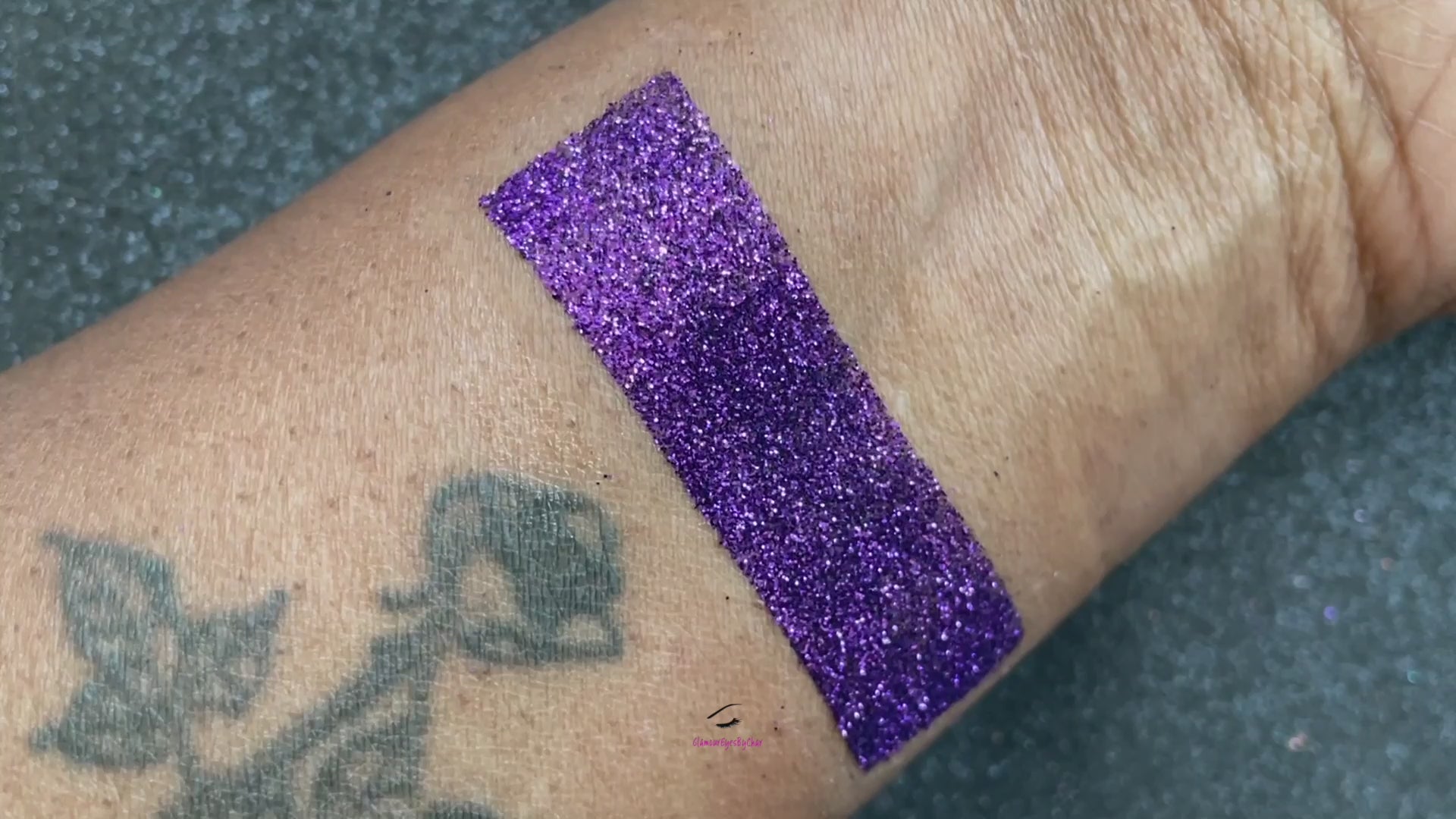 Purple Crush – Premium Royal Purple Metallic Glitter
Part of our Simple Glitter Collection, this bold royal purple metallic glitter adds rich colour and shine to any look. Purple Crush can be used for all your creative looks, nail art, hair, and glitter slime.
Available in 5g jars only.