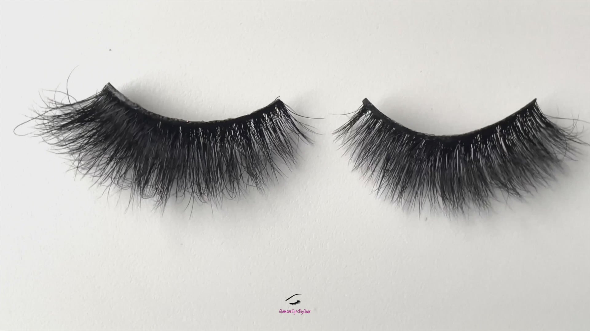 Jakki 2.0 – 3D Premium Mink Lashes (18–20mm)
These 3D premium mink lashes are 18–20mm in length—soft, lightweight, and very comfortable to wear. The flexible cotton lash band makes application a breeze.
Jakki 2.0 lashes are perfect for everyday wear, with a soft, natural look that flatters any eye shape. Beginner-friendly and easy to apply, they’re a great choice for those new to lashes. Each reusable pair can be worn up to 25 times with proper care.