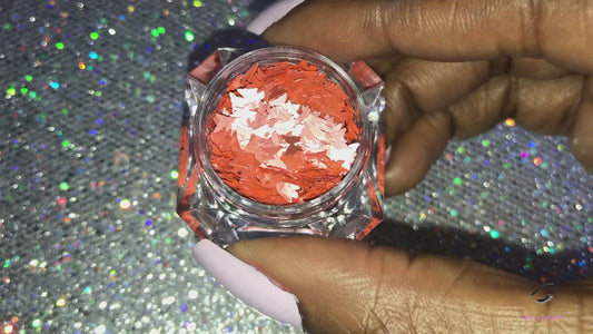 This glitter is called Peach Rose Butterflies and is part of the shaped glitters collection. It consists of pearlescent peach rose 3.0mm butterflies. Peach Rose Butterflies is perfect for nail and body art.