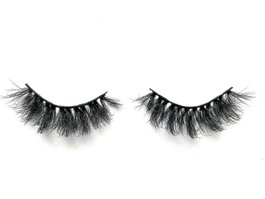 Miami – 3D Premium Faux Mink Lashes (20mm)
These 3D premium faux mink lashes are 20mm in length—soft, lightweight, and super comfortable to wear. With a flexible cotton lash band, application is quick and easy.
Miami lashes are perfect for everyday wear, offering a soft, natural look that still adds just the right touch of glam ✨. Each reusable pair can be worn up to 25 times with proper care.
