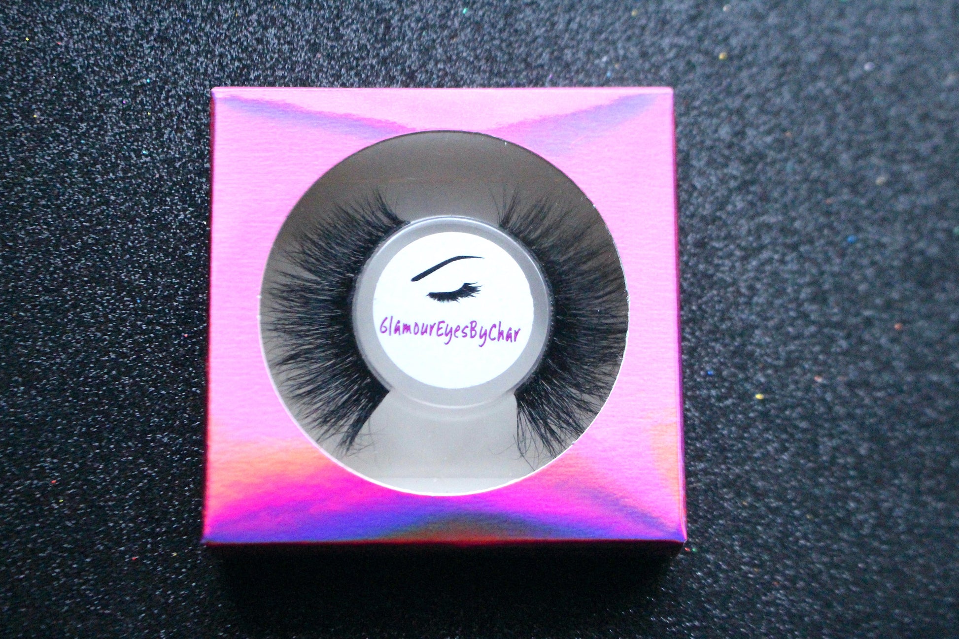 Jakki 2.0 – 3D Premium Mink Lashes (18–20mm)
These 3D premium mink lashes are 18–20mm in length—soft, lightweight, and very comfortable to wear. The flexible cotton lash band makes application a breeze.
Jakki 2.0 lashes are perfect for everyday wear, with a soft, natural look that flatters any eye shape. Beginner-friendly and easy to apply, they’re a great choice for those new to lashes. Each reusable pair can be worn up to 25 times with proper care.