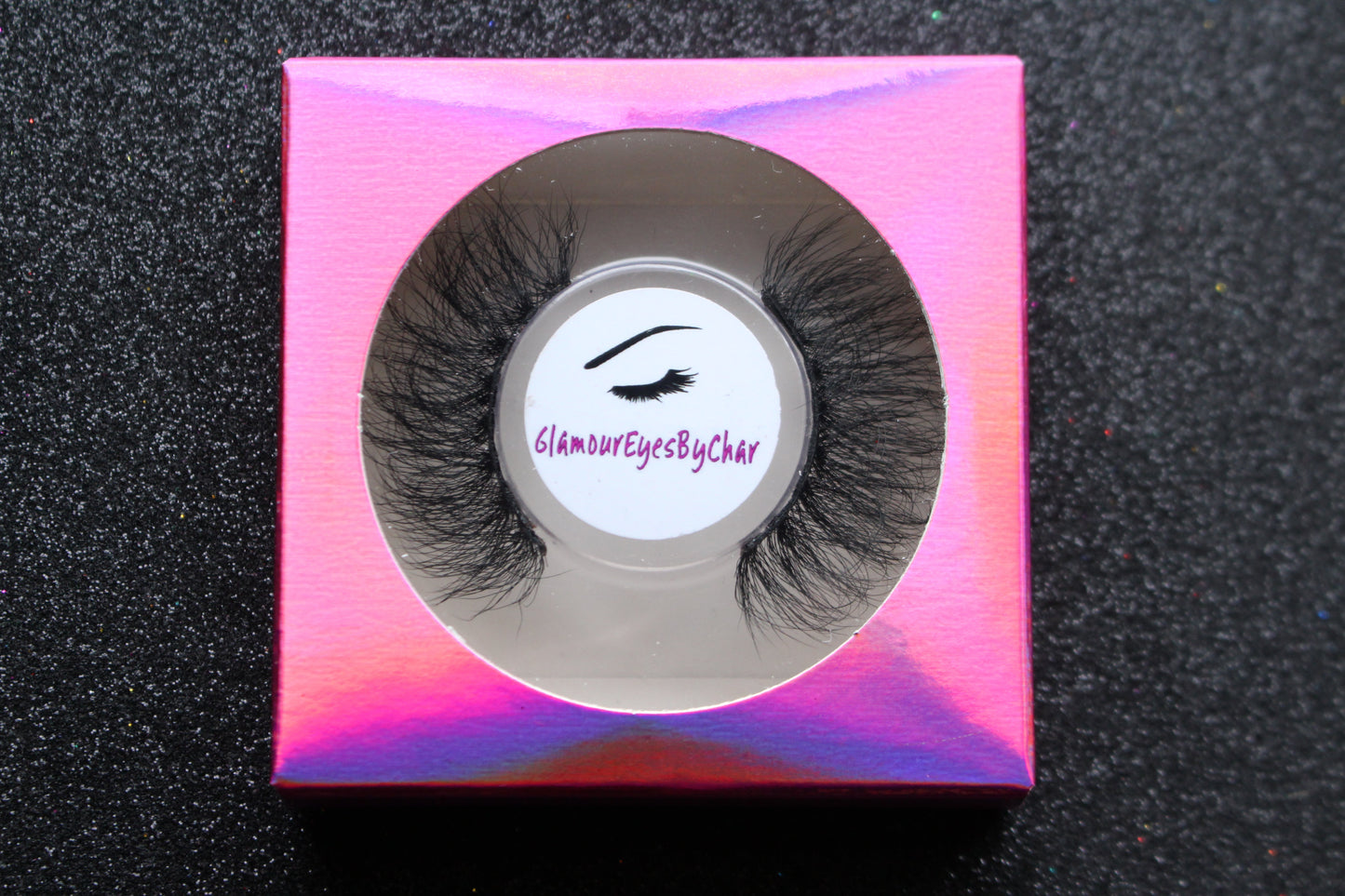 These 3D premium faux mink lashes are 20mm in length. They are soft, lightweight and very comfortable to wear on the lids. The flexible cotton lash band, makes the application process a breeze. Oh Baby lashes are suitable for everyday use, with a soft natural look. You can wear this reusable style up to 25 times if handled with care.