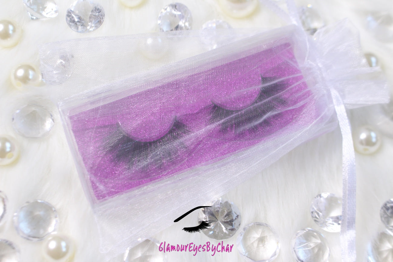 These 3D luxurious faux mink lashes are called Angel Eyes and are 10-13mm in length. They are lightweight and very comfortable to wear on the lids. The thin lashband, makes the application process a breeze. Angel Eyes are suitable for everyday wear and can be worn up to 25 times if handled with care.