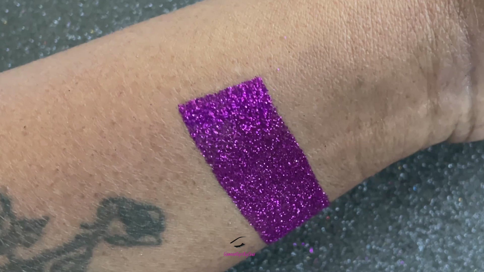 This eco-friendly glitter is part of the biodegradable glitter collection. It consists of purple glitter. Ultraviolet can be used for your face, hair, body, nail art, glitter slime and soap making. Available in 5g jars only.  Material: Raw material is 100% corn starch                  Scientific name Polylactic acid (PLA)  