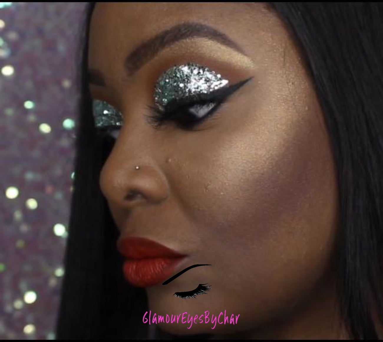 This glitter is called Caicos and is part of the simple glitter collection. It consists of a light teal glitter with a beautiful sparkle. Flake size is larger than fine and extra fine glitter. Caicos can be used for your face, body, hair and nails. Comes in 5g jars only. **Glitter will be discontinued once sold out**