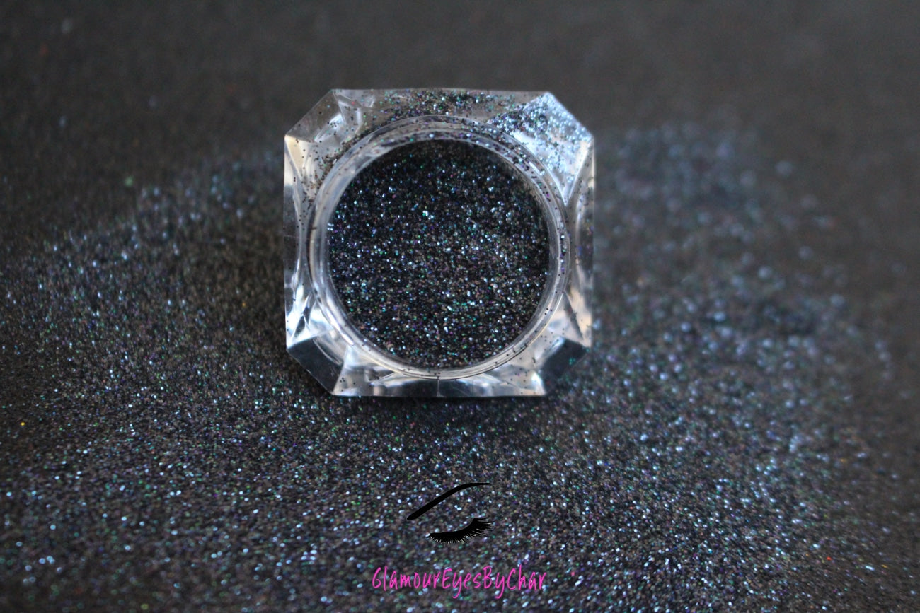 Dark Skies – Premium Holographic Black Glitter
A simple glitter from our Mini Wholesale Glitter Collection, with a bold holographic black sparkle. Dark Skies is perfect for all your creative looks, nail art, hair, glitter slime, resin art, tumblers, crafts, and DIY projects.
Available in 2oz mini wholesale only.
Note: Glitter is sold by weight of 2oz in a resealable bag.