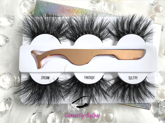 Want to bring out your inner sexy? These 5D luxurious mink lashes will do just that. The Feeling Sexy pack contains 3 pairs of 25mm lashes. They are very dramatic, fluffy, full, and comfortable to wear on the lids. They are not for timid lash wearers. The thin lashband, makes the application process a breeze.   These beauties are suitable for sexy, dramatic or simple eye looks. Each pair can be worn up to 25 times if handled with care.