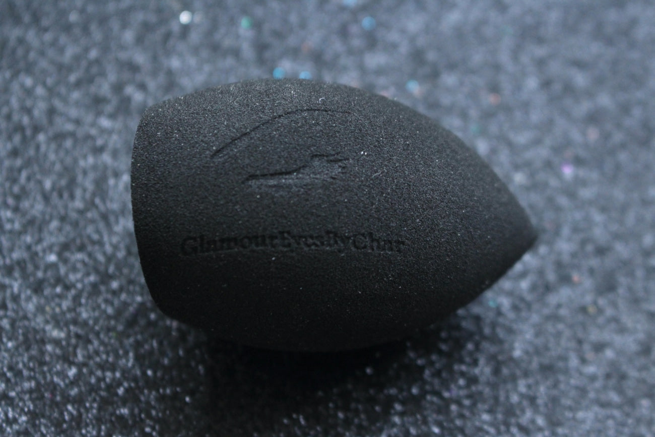 Tired of makeup sponges that leave your liquid foundation looking streaky? Are you looking for a FLAWLESS finish? Well, look no further because you've clicked on the right product! Our multi-sided Glamour Beauty Blender is the solution for you. It's non latex, cruelty free, uses minimal product, and extremely soft. It has been tried and tested and will certainly leave your face looking FLAWLESS. 