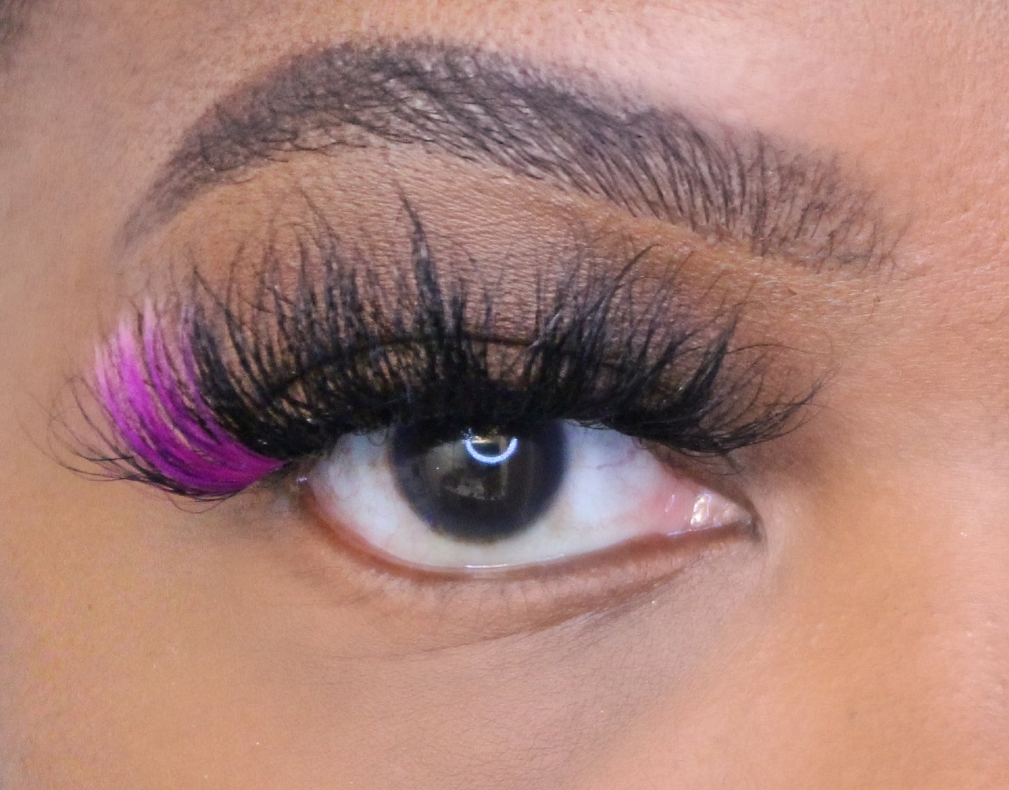 Heartbreaker – 5D Premium Mink Lashes (25mm)
These 5D premium mink lashes are 25mm in length—soft, lightweight, and comfortable to wear. A subtle pop of violet on the outer corners adds a playful twist that makes your eyes unforgettable. The flexible cotton lash band makes application a breeze.
Heartbreaker lashes are perfect for a fun night out, bringing bold drama with a touch of colour. They’re not for timid lash wearers—these lashes are made to stand out. Each reusable pair can be worn up to 25 ti