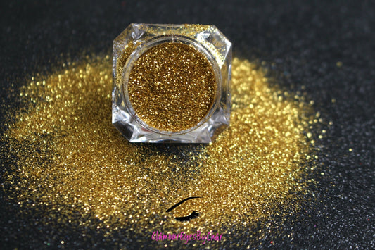 Liquid Gold โ Eco-Friendly Premium Gold Glitter
Part of our Biodegradable Glitter Collection, this radiant gold sparkle adds rich shimmer to any look. Liquid Gold is perfect for all your creative looks, nail art, hair, and glitter slime.
Available in 5g jars only.