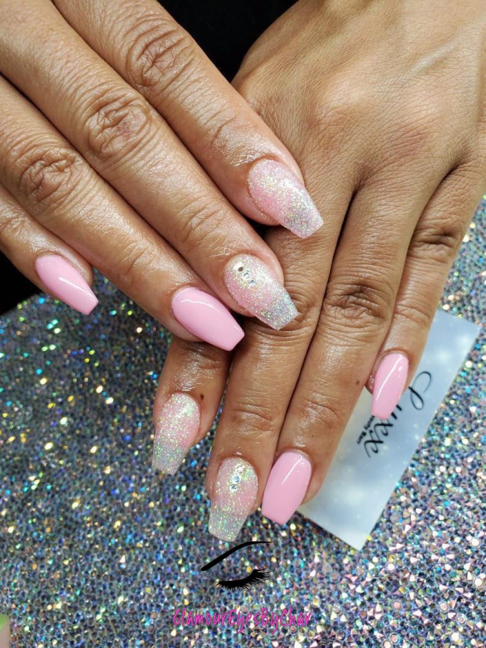 Pink Lemonade – Premium Iridescent Baby Pink Glitter
Part of our Simple Glitter Collection, this soft baby pink glitter shimmers with a delicate iridescent sparkle. Pink Lemonade can be used for all your creative looks, nail art, hair, and glitter slime.