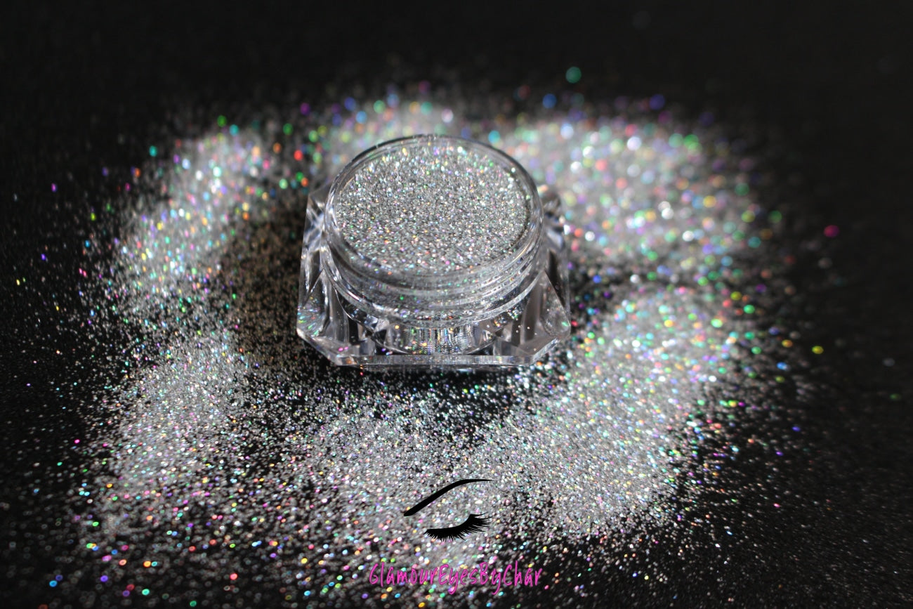 Princess Cut โ Premium Silver Holographic Glitter
Part of our Simple Glitter Collection, this silver holographic glitter catches the light with a glamorous sparkle thatโs sure to turn heads. Princess Cut can be used for all your creative looks, nail art, hair, and glitter slime.
Available in 5g jars only.