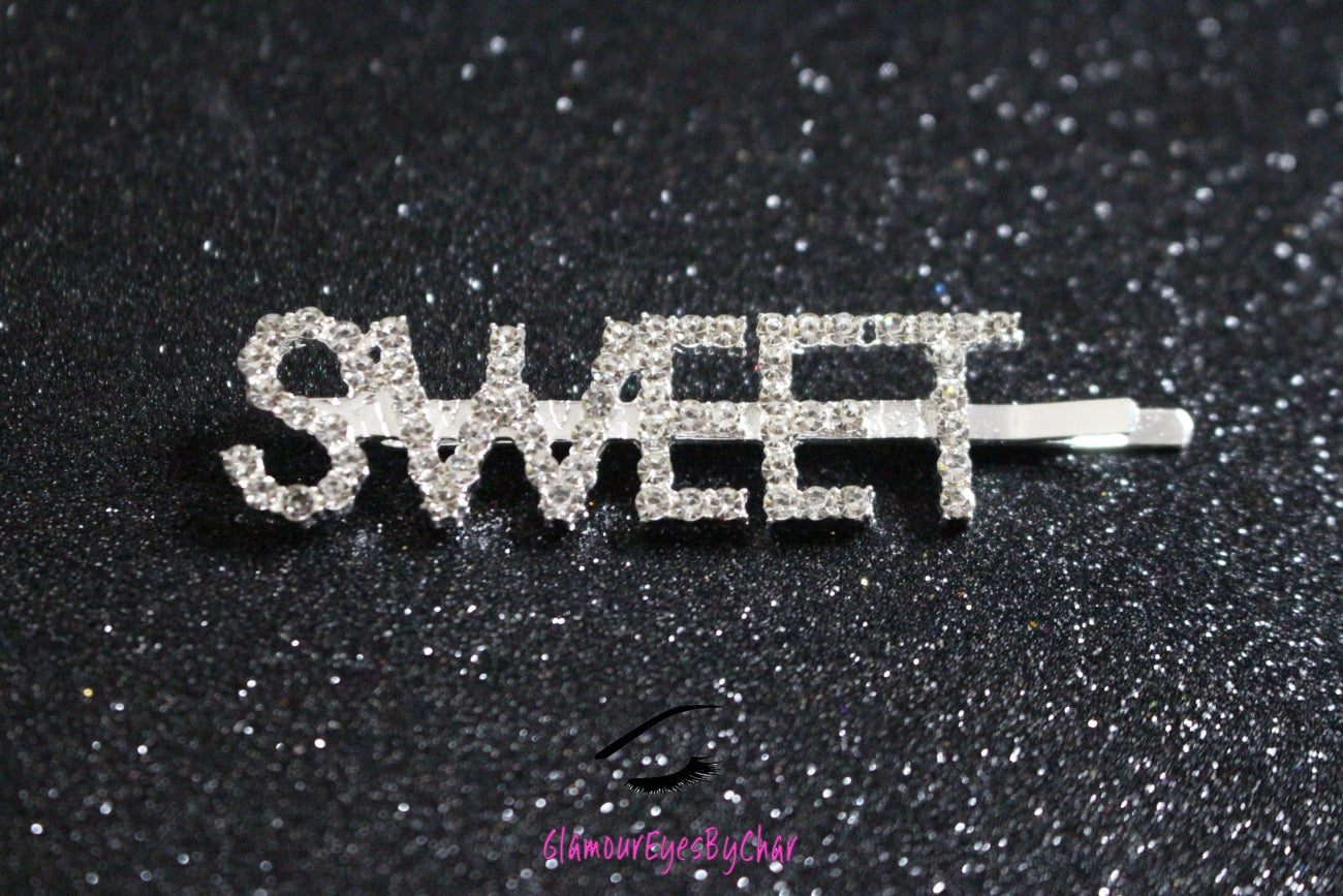 Omgeee!! These rhinestone hairpins are too cute!!! They'll catch everyone's eyes. They're perfect for a night out on the town. Add some glam to your hair. Tip: Apply some of our glitter to your lids to really GLAMOUREYES your look.