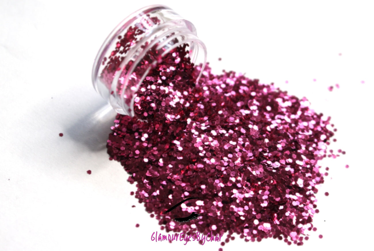 This glitter is called True Love and is part of the simple glitter collection. It consists of dark pink simple glitter. Flake size is larger than fine and extra fine glitter. Blush can be used for your face, body, hair and nails. Comes in 5g jars only.