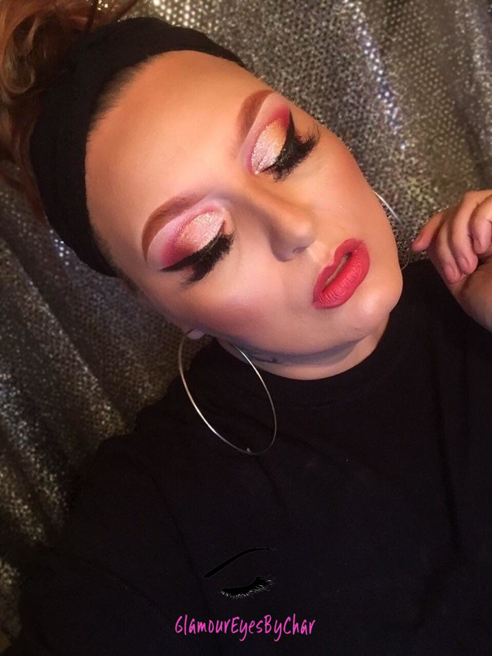 White Gold Pigment โ Cosmetic Grade Finely Milled
Part of our Glamour Goodies Collection, this finely milled, cosmetic-grade pigment shifts from white in the jar to a soft golden glow. It adds luminous shimmer to your makeup looks or nail art, highlighting with a radiant, light-catching finish.
Available in 5g jars only.