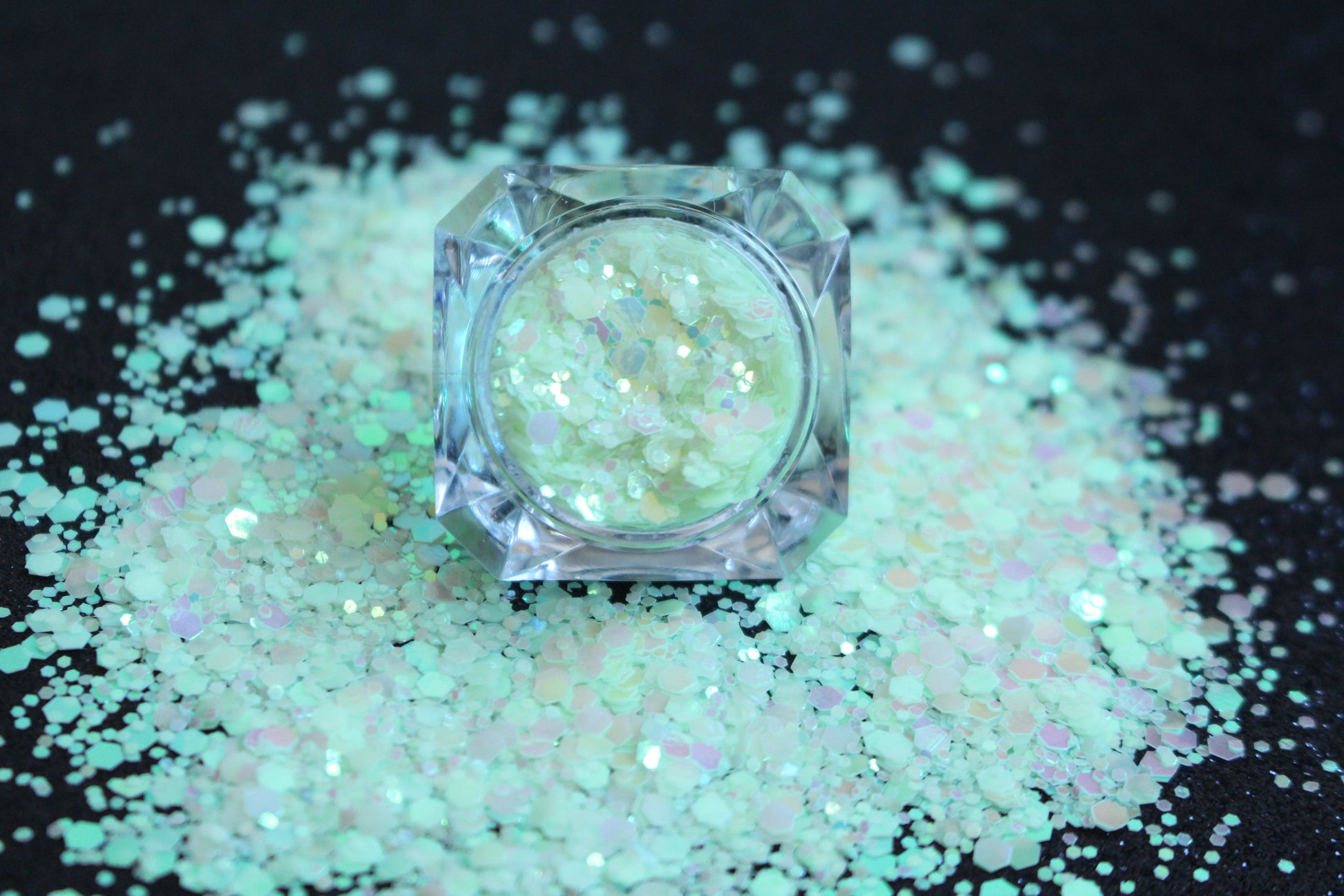 This premium glitter is part of the Glow In The Dark Glitter Collection. It consists of iridescent blue-green glitter with a vibrant green glow. Glow Getter is perfect for nail art and glitter slime. We advise against applying it to the skin. Available in 5g jars only.  Heat resistant  Note: For long-lasting luminescence, simply expose the glitter to light for a few minutes, and watch it glow for hours, adding the perfect touch to your nails.