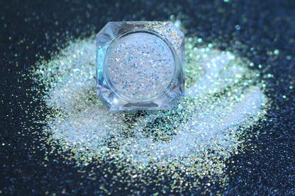

Snow Globe – Premium Blue-Purple and Gold Glitter
Part of our Simple Glitter Collection, this premium glitter consists of dreamy blue-to-purple glitter with golden tones. Snow Globe can be used&nbsp;for all your creative looks, nail art, hair, and glitter slime.
Available in 5g jars only. 
