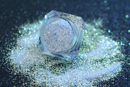 

Snow Globe – Premium Blue-Purple and Gold Glitter
Part of our Simple Glitter Collection, this premium glitter consists of dreamy blue-to-purple glitter with golden tones. Snow Globe can be used&nbsp;for all your creative looks, nail art, hair, and glitter slime.
Available in 5g jars only. 