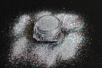 Princess Cut – Premium Silver Holographic Glitter
Part of our Simple Glitter Collection, this silver holographic glitter catches the light with a glamorous sparkle that’s sure to turn heads. Princess Cut can be used for all your creative looks, nail art, hair, and glitter slime.
Available in 5g jars only.