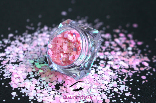 This premium glitter is part of the Glow In The Dark Glitter Collection. It consists of iridescent pink glitter that glows pink. Prettiest Pink is perfect for nail art and glitter slime. We advise against applying it to the skin. Available in 5g jars only.  Heat resistant  Note: For long-lasting luminescence, simply expose the glitter to light for a few minutes, and watch it glow for hours, adding the perfect touch to your nails.