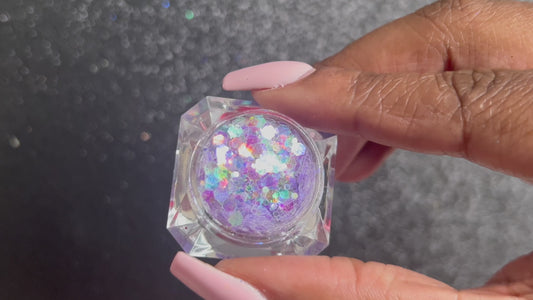 Sweet Dreams – Premium Iridescent Lilac Glitter Mix
Part of our Super Chunky Glitter Collection, Sweet Dreams features an iridescent lilac glitter. Perfect for all your creative looks, nail art, hair, and glitter slime.
Available in 5g jars only.