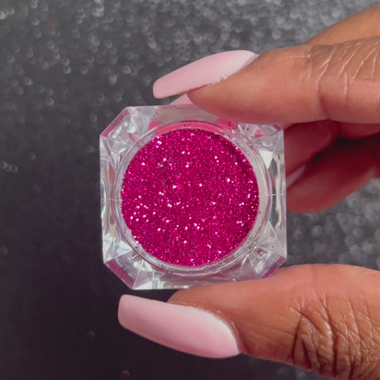 Mad Magenta – Premium Metallic Magenta Glitter
Part of our Simple Glitter Collection, this vivid magenta glitter brings bold metallic shine with show-stopping sparkle. Mad Magenta can be used for all your creative looks, nail art, hair, and glitter slime.
Available in 5g and 10g jars.