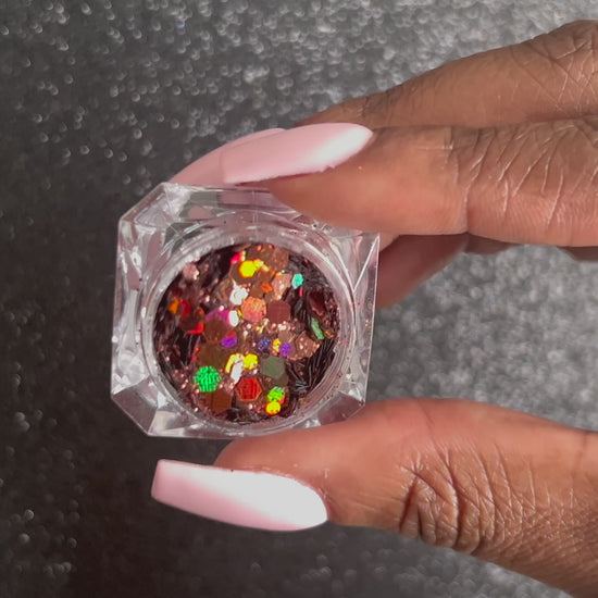 Brown Sugar – Premium Chocolate Brown Holographic Glitter Mix
This premium glitter is part of the Super Chunky Glitter Collection. A rich chocolate brown with a holographic sparkle, Brown Sugar adds warm, cozy vibes and a sultry shine to any look. Perfect&nbsp;for all your creative looks, nail art, hair, and glitter slime.
Available in 5g jars only.