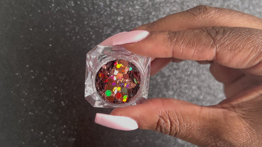 Brown Sugar – Premium Chocolate Brown Holographic Glitter Mix
This premium glitter is part of the Super Chunky Glitter Collection. A rich chocolate brown with a holographic sparkle, Brown Sugar adds warm, cozy vibes and a sultry shine to any look. Perfect&nbsp;for all your creative looks, nail art, hair, and glitter slime.
Available in 5g jars only.