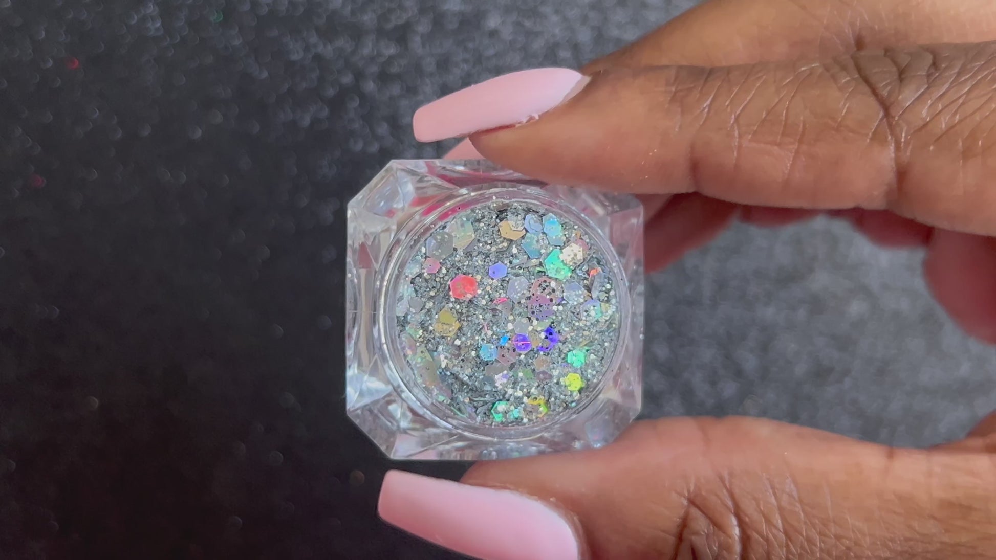 Ice Queen – Premium Holographic Silver Glitter Mix
A premium glitter from our Super Chunky Glitter Collection, Ice Queen features holographic silver glitter with an exceptionally brilliant shine.&nbsp;Perfect for all your creative looks, nail art, hair, glitter slime, resin art, tumblers, crafts, and DIY projects.
Available in 5g, 10g jars and 2oz mini wholesale.