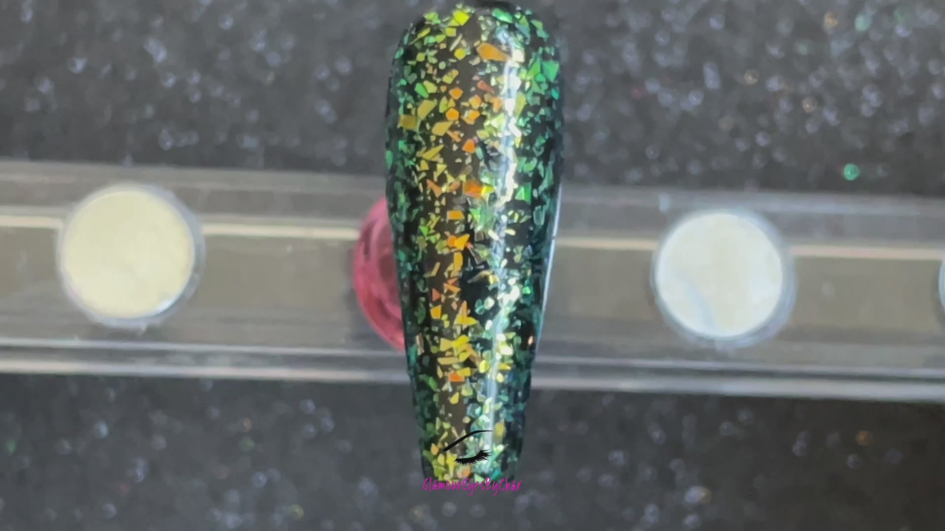 Greentini – Premium Bright Iridescent Green Cellophane Glitter Flakes
Part of our Cellophane Glitter Flakes Collection, these bright iridescent green glitter shards shimmer with golden reflects. Greentini is&nbsp;perfect for nail art and glitter slime.
Available in 5g jars only.