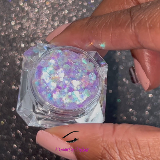 This premium glitter is part of the Super Chunky Glitter Collection. It consists of iridescent lilac glitter. Sweet Dreams can be used for your face, hair, body, nail art and glitter slime. Available in 5g jars only. 