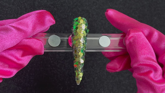 Millionaire – Chameleon Premium Green Glitter Mix with Gold Colour Shifting Sparkle
This chameleon premium glitter is part of the Super Chunky Glitter Collection. It features vibrant green glitter that shifts to a rich gold sparkle, adding a luxe touch to any look. Millionaire can be used&nbsp;for all your creative looks, nail art, hair, and glitter slime.
Available in 5g jars only.