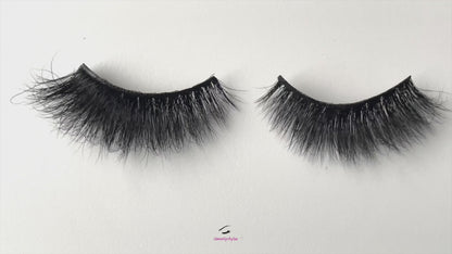 These 3D premium mink lashes are 18-20mm in length. They are soft, lightweight, and very comfortable to wear on the lids. The flexible cotton lash band, makes the application process a breeze. Jakki 2.0 lashes are suitable for everyday use, with a soft natural look. They are perfect for a beginner lash wearer, and you can wear this reusable style up to 25 times if handled with care. Lashes come with a cute bag, and a mascara wand so that you can take care of these beauties. 