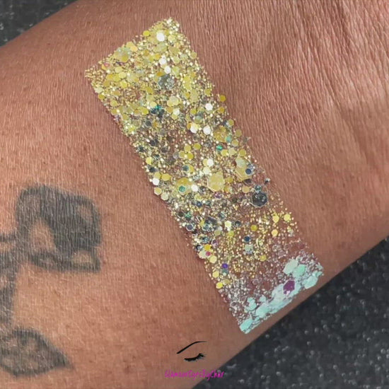 This glitter is called Galaxy and is part of the super chunky glitter collection. It consists of purple iridescent glitter that reflects a dazzling gold sparkle. Galaxy can be used for your face, hair, body and nail art, glitter slime, resin art or DIY projects.  Comes in 5g jars only.