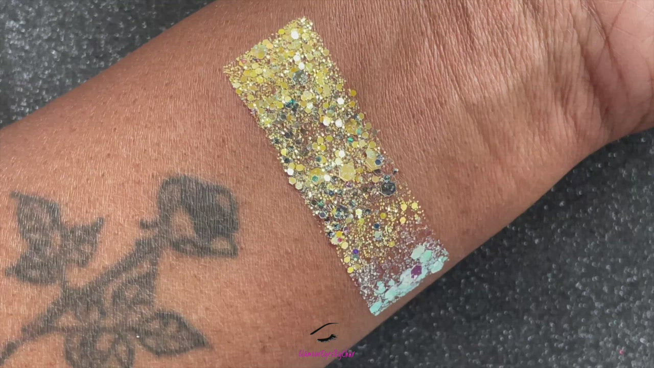 This glitter is called Galaxy and is part of the super chunky glitter collection. It consists of purple iridescent glitter that reflects a dazzling gold sparkle. Galaxy can be used for your face, hair, body and nail art, glitter slime, resin art or DIY projects.  Comes in 5g jars only.