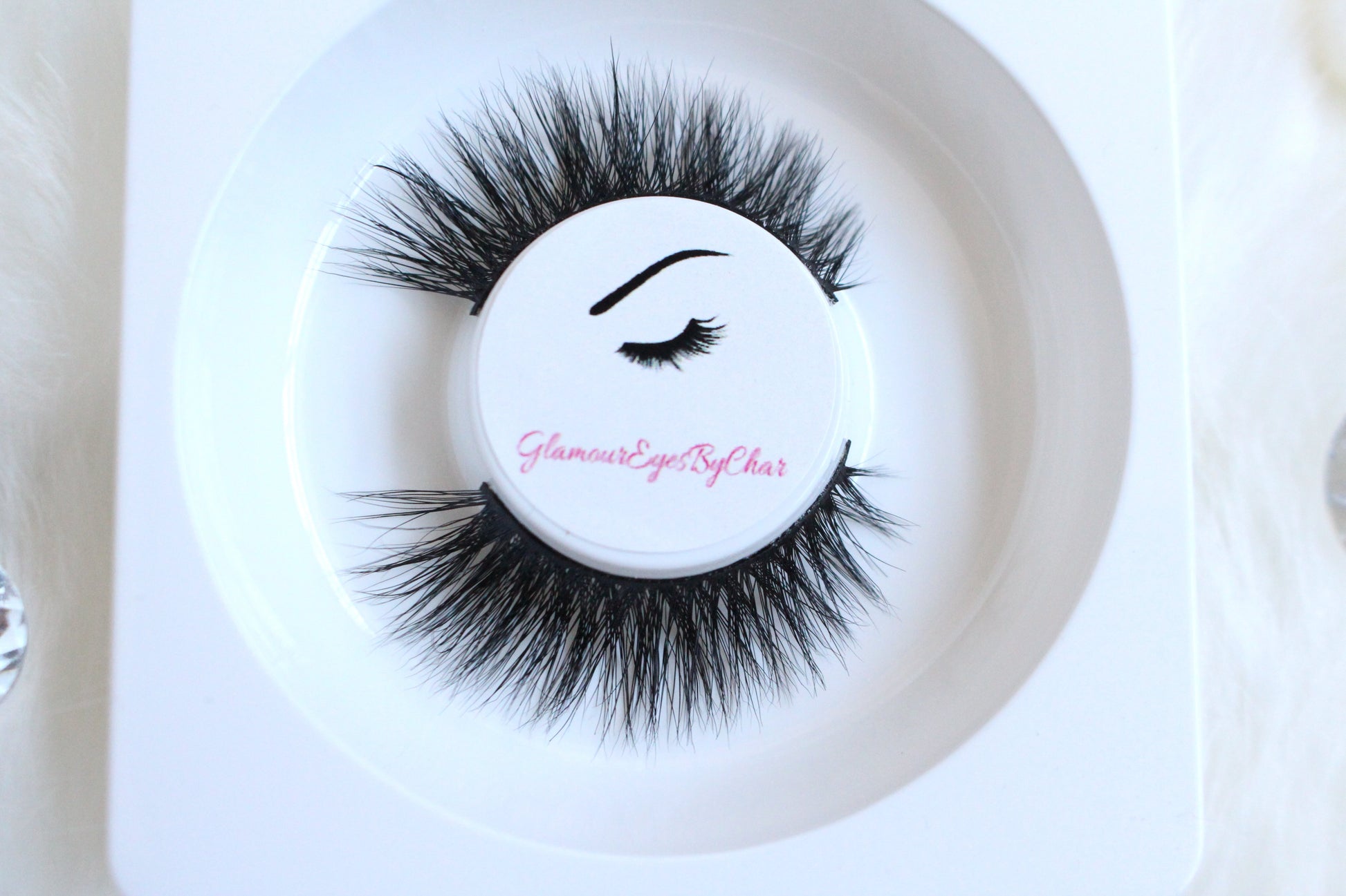 These 3D luxurious mink lashes are called Flirty and are 8-18mm in length. They're shorter on the inner corner and longer on outer corner for the forever-glam winged out effect. The thin lashband, makes the application process a breeze.