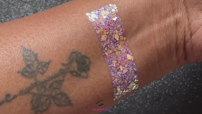 This glitter is called Pastel Vibes and is part of the super chunky glitter collection. It consists of purple glitter with a rose gold unique colour shifting sparkle. Pastel Vibes can be used for your face, hair, body and nail art, glitter slime, resin art or DIY projects.  Comes in 5g jars only.