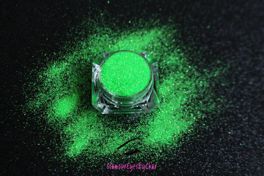 This glitter is called Acid and is part of the simple glitter collection. It consists of vibrant neon green glitter. Acid can be used for your face, body, hair and nails.  Comes in 5g jars only.   