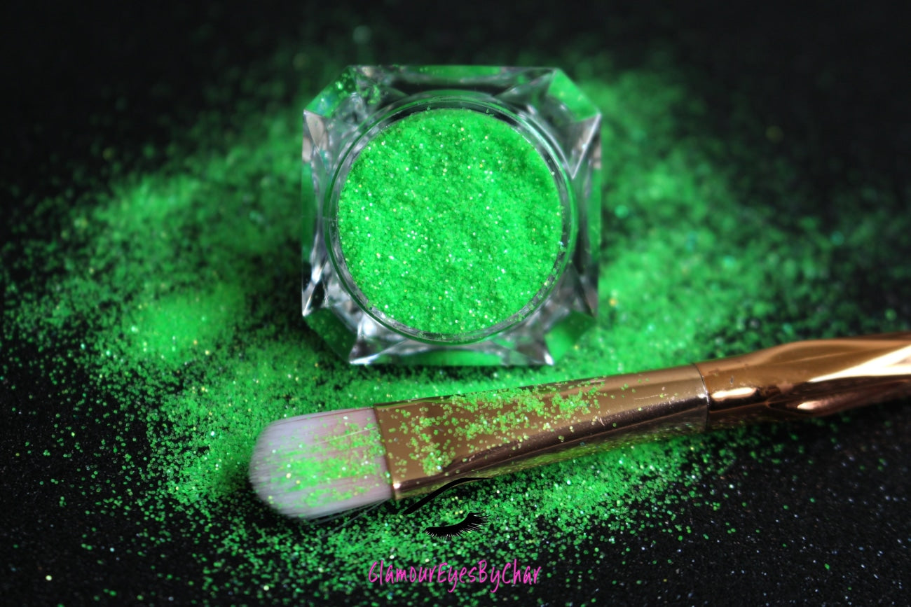 This glitter is called Acid and is part of the simple glitter collection. It consists of vibrant neon green glitter. Acid can be used for your face, body, hair and nails.  Comes in 5g jars only.   