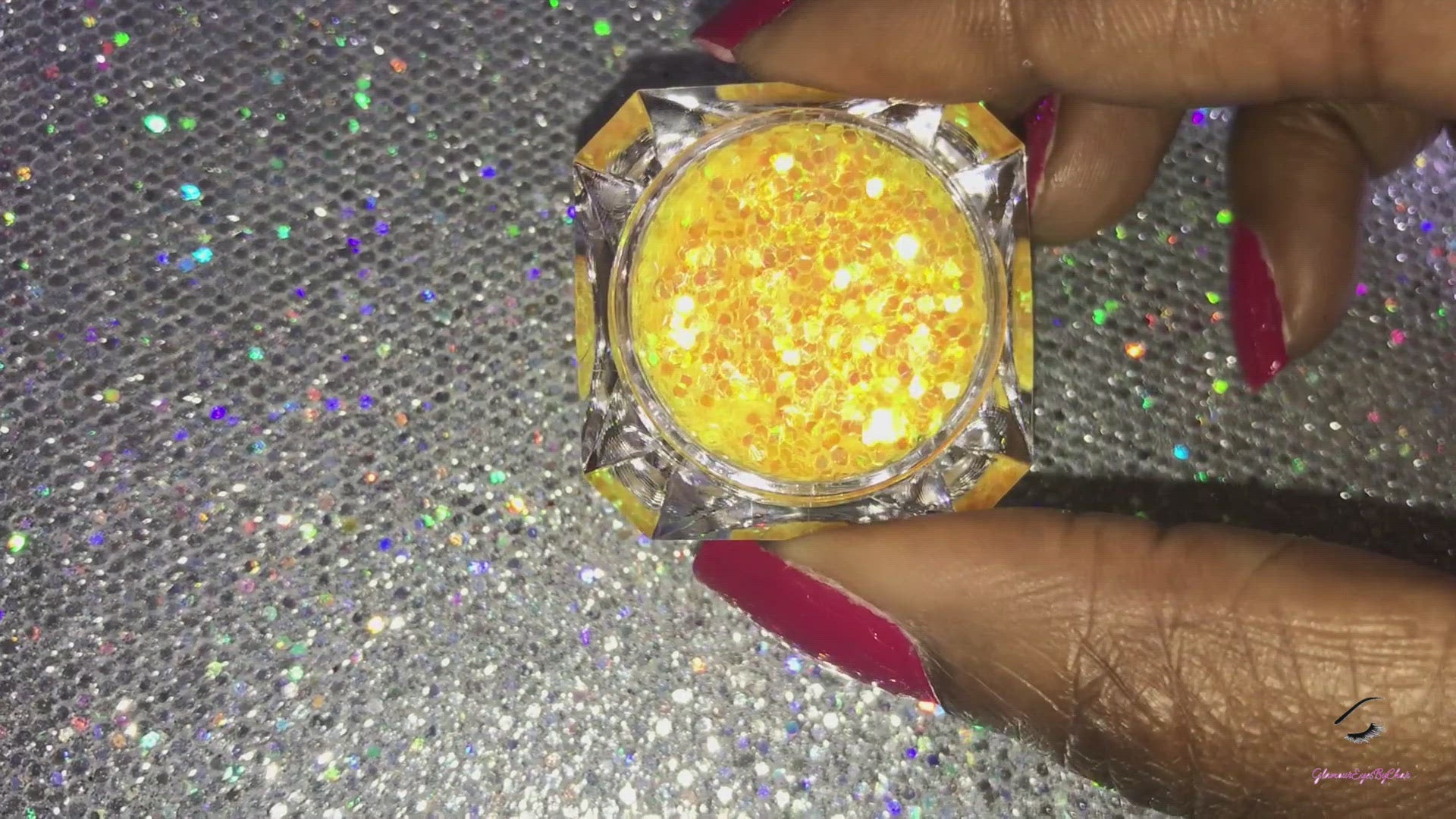 This glitter is called Lemon Drops and is part of the simple glitter collection. It consists of bright yellow glitter with an iridescent sparkle. Flake size is larger than fine and extra fine glitter. Lemon Drops can be used for your face, body, hair and nails.
