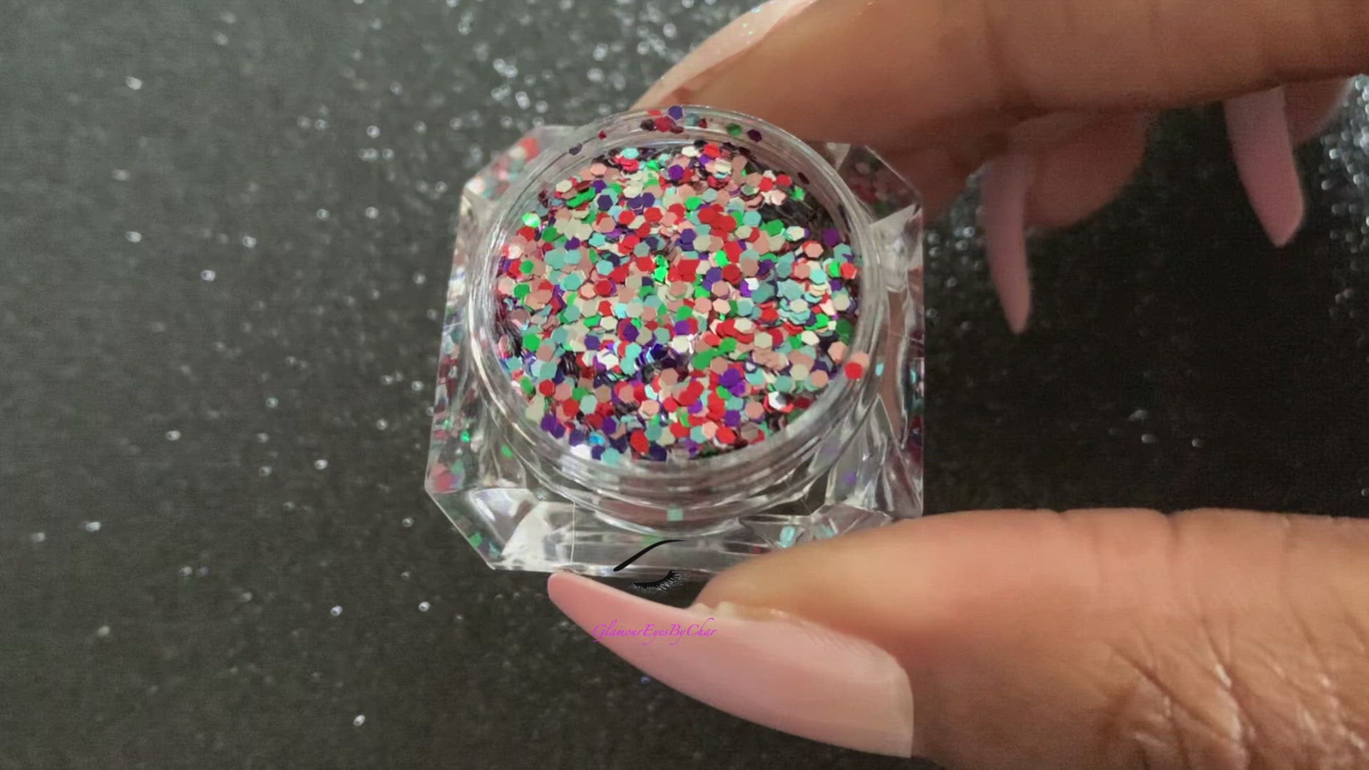 This glitter is called Party Animal and is part of the simple glitter collection. It consists of multicolour glitter and is perfect for a party or festival. Flake size is larger than fine and extra fine glitter. Party Animal can be used for your face, body, hair and nails. Comes in 5g jars only.