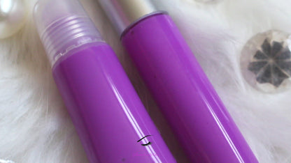 Empress is a gorgeous lavender hydrating gloss. This gloss is also vegan, gluten-free, high shine, smooth and long lasting. It's made with premium rich ingredients to keep your lips soft, moisturized and luscious without feeling sticky. Empress is available in a squeeze tube and a wand tube (doe foot applicator) for a more precise application.