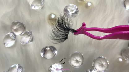 These 3D luxurious mink lashes are called Flutter and are 15-19mm in length. They are light and fluffy, and very comfortable to wear on the lids. The thin lashband, makes the application process a breeze.